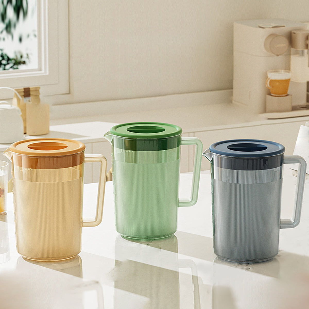 Half-Gallon Pitcher with Lid, 1.75 L BPA-Free Plastic Jug, Green - Image 4